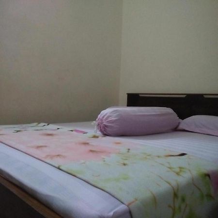 Siola Hotel 라부안 바조 외부 사진